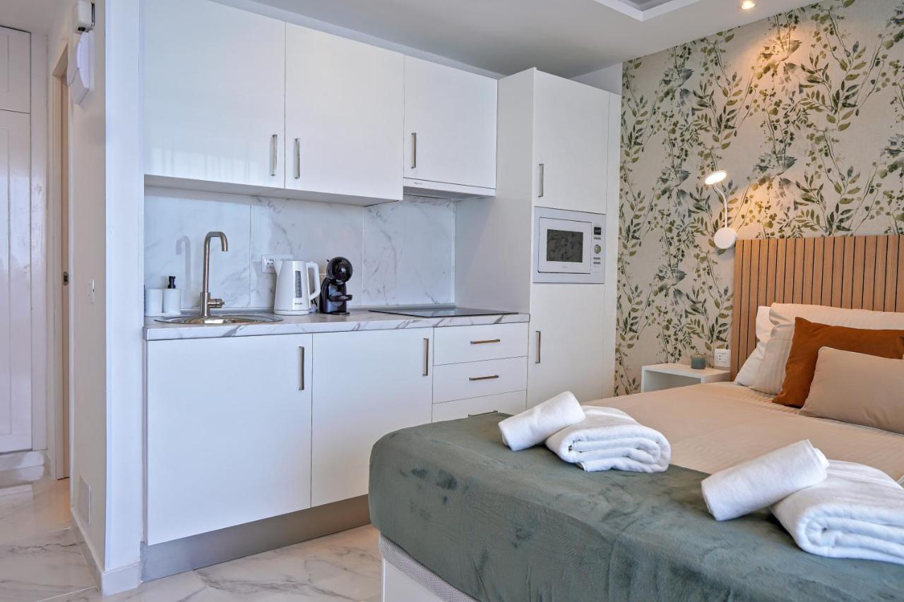 Stylish Modern Studio With Ocean View And Pools, 1001, Ponderosa Playa de las Americas  Exterior photo